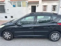 Usado Peugeot 207 95 CV (69 kW) 2009 Negro Familiar
