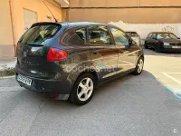 Usado Seat Altea 105 CV (77 kW) 2004 Gris / plata Monovolumen