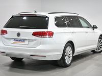 Usado VW Passat Advance 150 CV (110 kW) 2018 Blanco Familiar