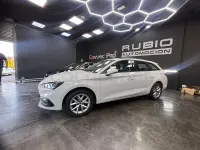 Usado Seat Leon Reference 115 CV (84 kW) 2022 Blanco Familiar