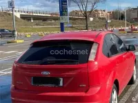 Käytetty Ford Focus Trend 115 HP (84 kW) 2008 Punainen Sedan