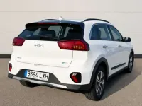 Usado Kia Niro 141 CV (103 kW) 2022 Blanco SUV