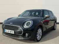 Usado Mini Cooper Clubman 136 CV (100 kW) 2023 Negro Familiar