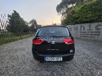 Usado Seat Altea XL Style 140 CV (102 kW) 2013 Negro Monovolumen