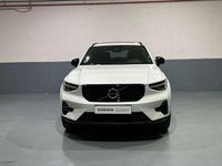 Usado Volvo XC40 Plus 163 CV (119 kW) 2024 Blanco SUV