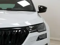 Usado Skoda Karoq SportLine 150 CV (110 kW) 2025 Blanco SUV