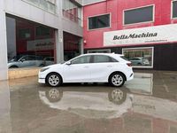 Usado Kia Ceed 101 CV (74 kW) 2022 Blanco Utilitario