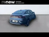Usado Renault Arkana Equilibre 140 CV (102 kW) 2023 Gris SUV