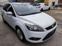 Usado Ford Focus Trend 109 CV (80 kW) 2011 Blanco Berlina