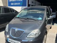 Usado Lancia Musa 95 CV (69 kW) 2010 Negro Monovolumen