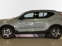 Usado Volvo XC40 Plus 163 CV (119 kW) 2025 Gris / plata SUV