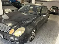 Usado Mercedes E270 Classic 177 CV (130 kW) 2005 Negro Berlina