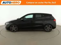 Usado Mercedes B180 AMG line 116 CV (85 kW) 2022 Negro Utilitario