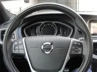 Usado Volvo V40 R-Design Momentum 152 CV (111 kW) 2017 Rojo Berlina