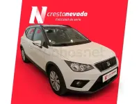 Usado Seat Arona Style 90 CV (66 kW) 2019 Blanco SUV