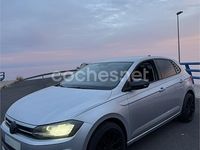 Usado VW Polo Advance 95 CV (69 kW) 2019 Gris / plata Berlina