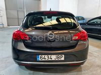 Usado Opel Astra Excellence 110 CV (80 kW) 2015 Gris / plata Berlina