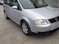 Usado VW Touran Advance 102 CV (75 kW) 2004 Gris / plata Monovolumen