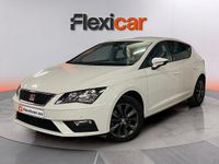 Usado Seat Leon Style 130 CV (95 kW) 2020 Blanco Berlina