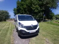 Usado Renault Trafic 120 CV (88 kW) 2018 Blanco Monovolumen