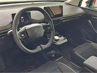 Ny MG MG4 EV Luxury 150 kW (204 HK) 2025 Vit Halvkombi