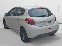 Usado Peugeot 208 Allure 110 CV (80 kW) 2018 Utilitario
