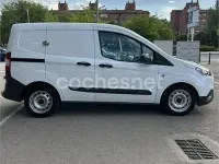 Usado Ford Tourneo Courier Ambiente 75 CV (55 kW) 2020 Blanco Monovolumen