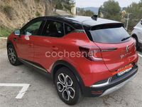 Usado Renault Captur Techno 140 CV (102 kW) 2022 Granate SUV