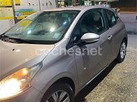 Usado Peugeot 208 Active 82 CV (60 kW) 2013 Beige Utilitario
