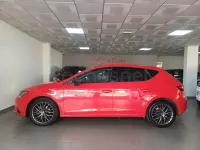 Usado Seat Leon CONNECT 110 CV (80 kW) 2016 Granate Berlina