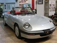 Usado Alfa Romeo Spider Quadrifoglio Verde 128 CV (94 kW) 1989 Plateado Descapotable