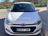 Usado Hyundai i20 75 CV (55 kW) 2016 Blanco Berlina