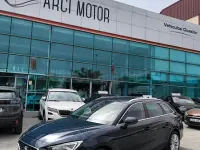 Usado Seat Leon XCELLENCE 150 CV (110 kW) 2022 Gris / plata Familiar