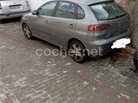 Usado Seat Ibiza Sport 100 CV (73 kW) 2005 Gris / plata Berlina