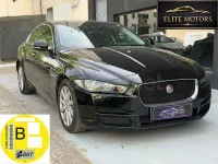 Usado Jaguar XE Prestige 180 CV (132 kW) 2015 Negro Berlina