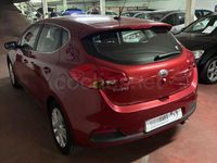 Usado Kia Ceed 100 CV (73 kW) 2014 Granate Utilitario