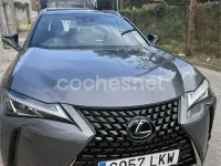 Usado Lexus UX 184 CV (135 kW) 2020 Gris / plata SUV