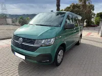 Usado VW Caravelle 110 CV (80 kW) 2021 Verde Van