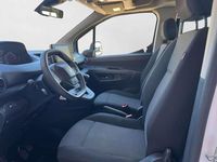 Usado Peugeot Rifter Active 99 CV (72 kW) 2022 Blanco Monovolumen