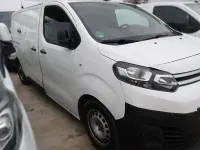Usado Citroën Jumpy 102 CV (75 kW) 2021 Blanco Monovolumen