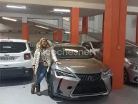 Usado Lexus UX Business Edition 184 CV (135 kW) 2020 Gris / plata SUV