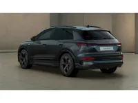 Nuevo Audi Q4 e-tron Performance 2026 Gris tambora SUV