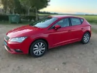 Usado Seat Leon ST Reference 110 CV (80 kW) 2013 Rojo Familiar