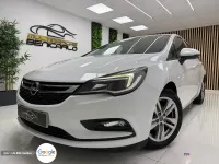 Usado Opel Astra Selective 110 CV (80 kW) 2019 Blanco