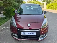Usado Renault Scénic III Dynamique 130 CV (95 kW) 2012 Granate Monovolumen