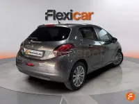 Usado Peugeot 208 Active 75 CV (55 kW) 2018 Gris / plata Utilitario