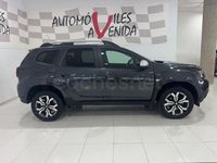 Usado Dacia Duster Prestige 150 CV (110 kW) 2022 Gris / plata SUV