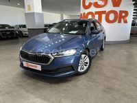 Usado Skoda Octavia 110 CV (80 kW) 2021 Azul Familiar