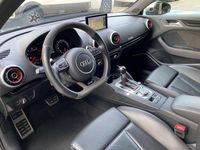 Usado Audi RS3 Sportback 367 CV (269 kW) 2016 Negro Utilitario