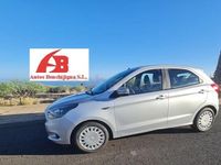 Usado Ford Ka Plus Ultimate 85 CV (62 kW) 2018 Gris / plata Utilitario